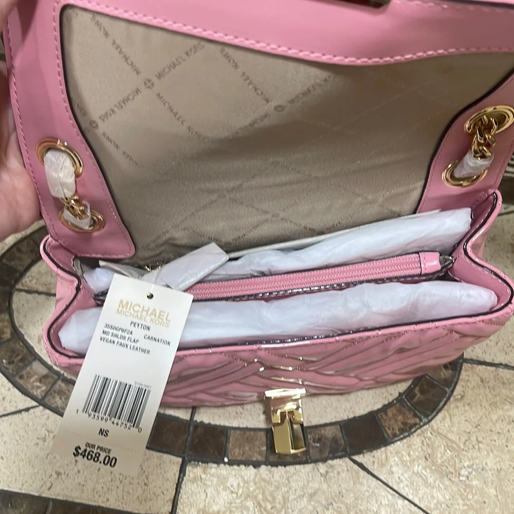 Michael Kors Peyton MD Shoulder Flap Bag - Picture 8 of 11